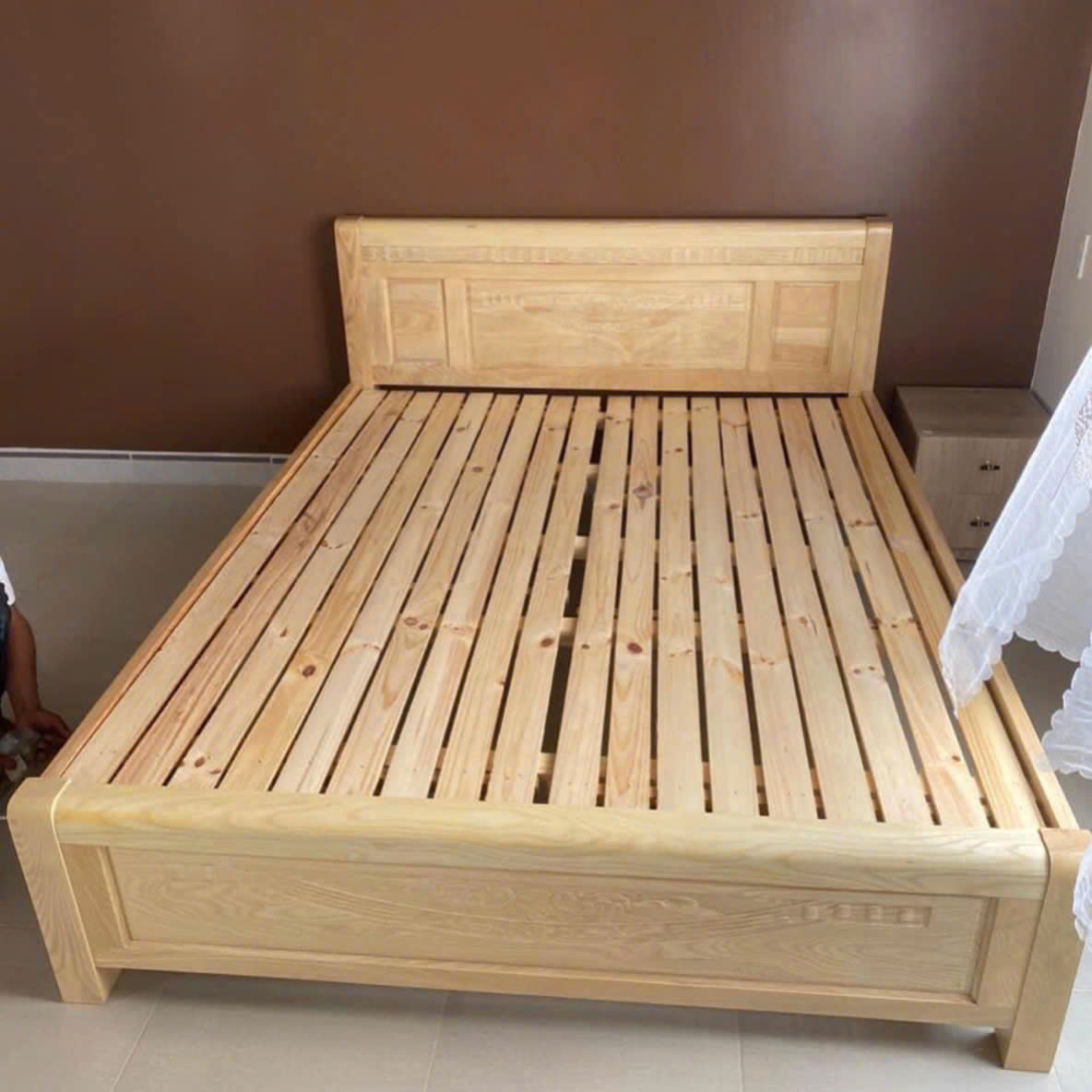Giường Ngủ Gỗ Tự Nhiên - Thiết Kế Sang Trọng và Bền Bỉ - Sản Phẩm Đặc Biệt từ Thương Hiệu Ngọc Mai- mã MH016 - Ảnh 6