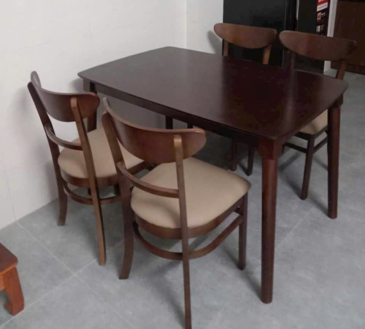 Bộ Bàn Ăn 4 ghế gỗ cabin thiết kế hiện đại - mã MH034 - Ảnh 4