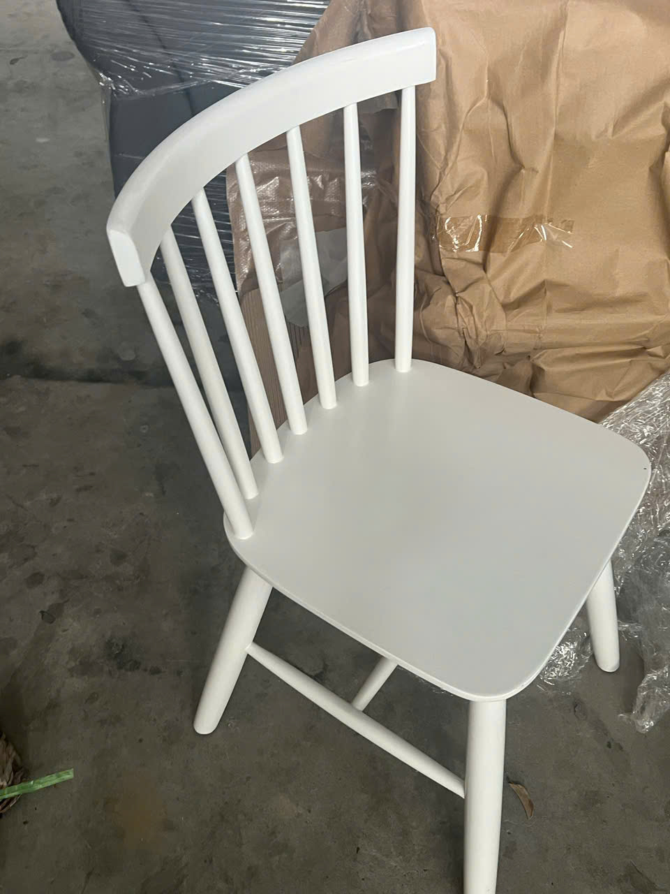 Bàn ăn cơm song tiện gỗ cau su tự nhiên, bàn ăn gỗ 4 ghế - mã MH033 - Ảnh 7