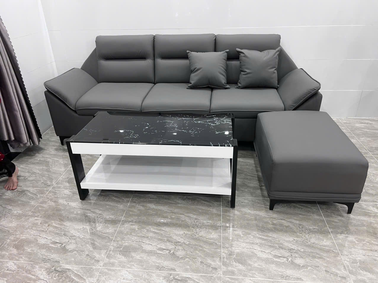 Bộ Sofa Da Pu Cao Cấp 2M2x85 Kèm 1 Đôn Và Bàn Trà – Sofa Phòng Khách Hiện Đại - Mã: MHO16 - Ảnh 11