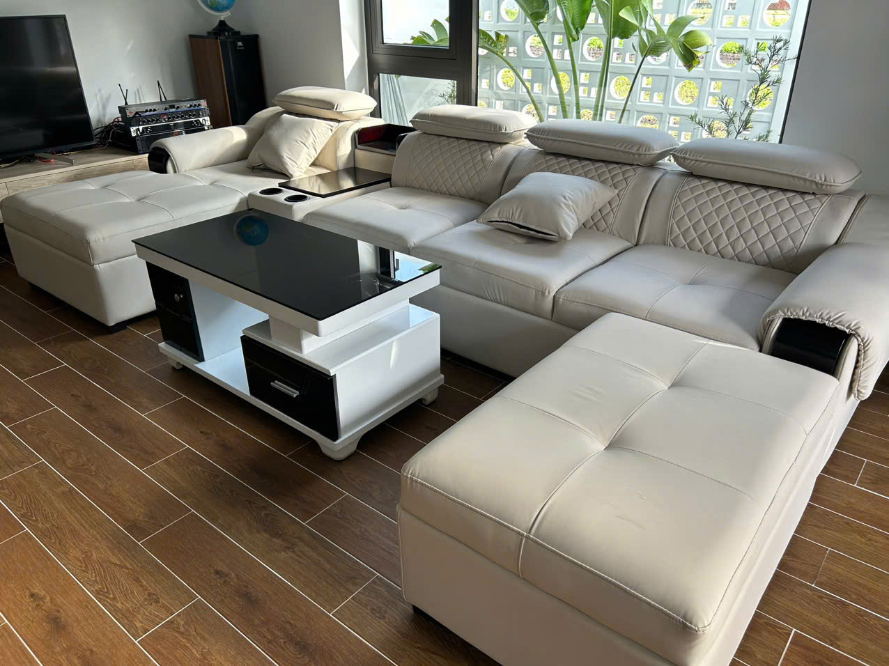 Bộ sofa góc L 3m2x1m6 Thư giãn kèm bàn trà và ghế phụ sang trọng - Mã HM550 - Ảnh 9