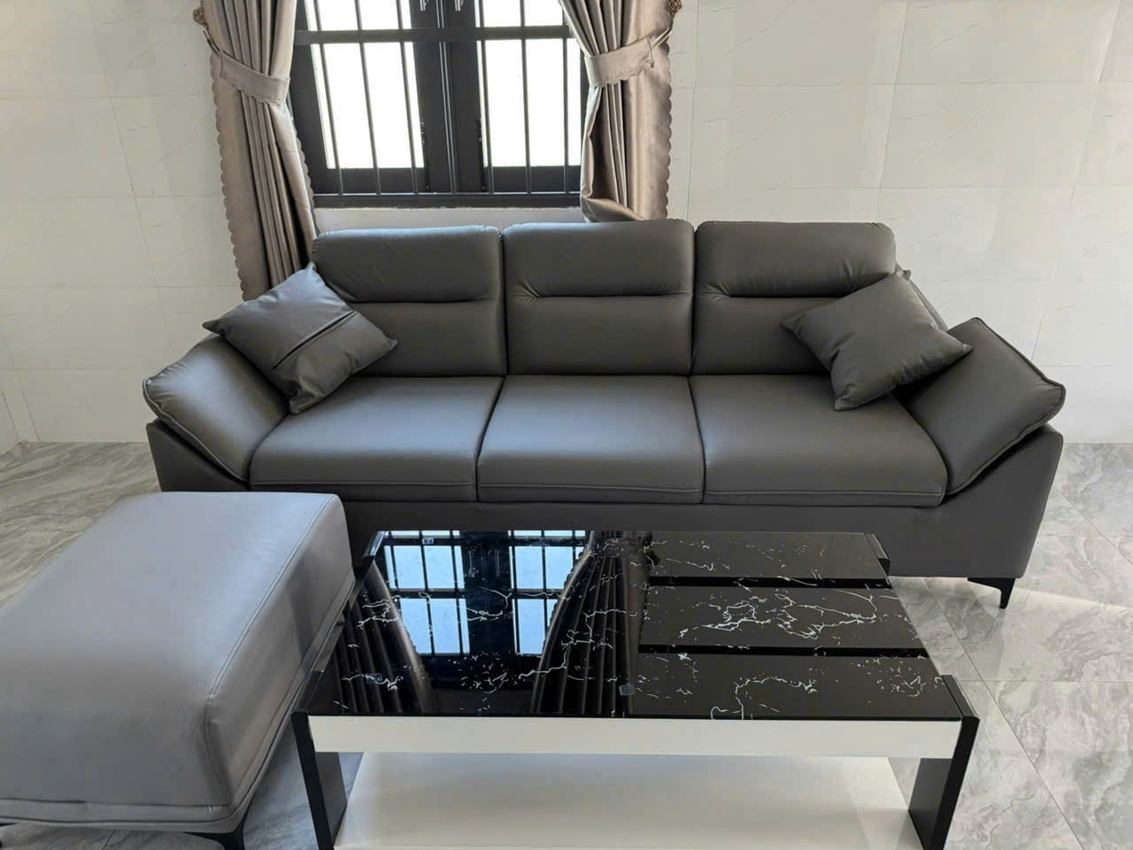 Bộ Sofa Da Pu Cao Cấp 2M2x85 Kèm 1 Đôn Và Bàn Trà – Sofa Phòng Khách Hiện Đại - Mã: MHO16 - Ảnh 12