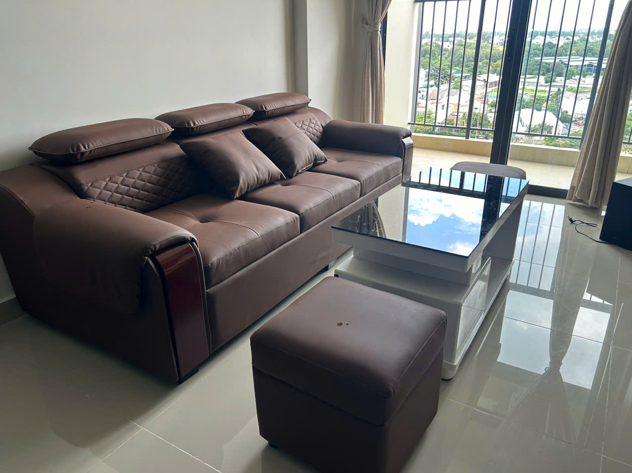 Sofa Da PU Cao Cấp 2m2 Kèm Bàn & 2 Đôn - MH220 Cho Phòng Khách Nhỏ - Ảnh 11
