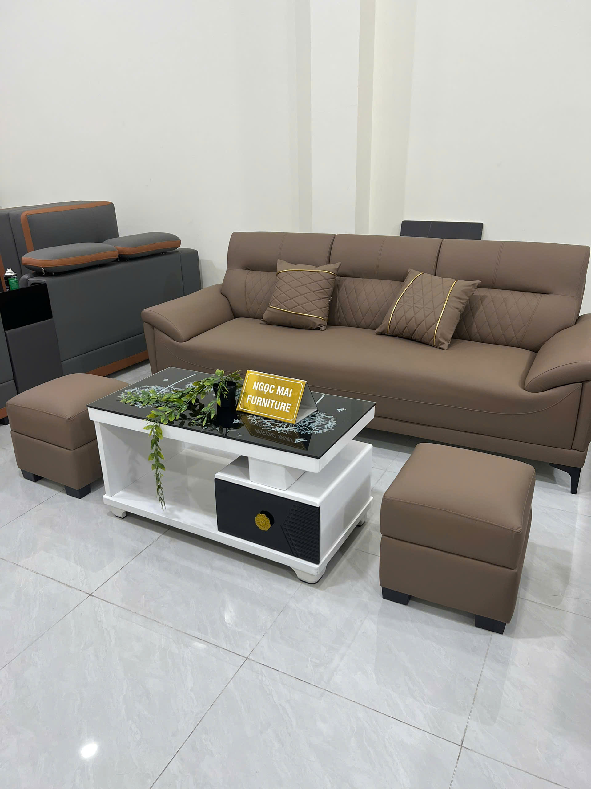 Bộ sofa da pu cao cấp hiện đại chân cao tựa lưng caro-mã MH052 - Ảnh 3