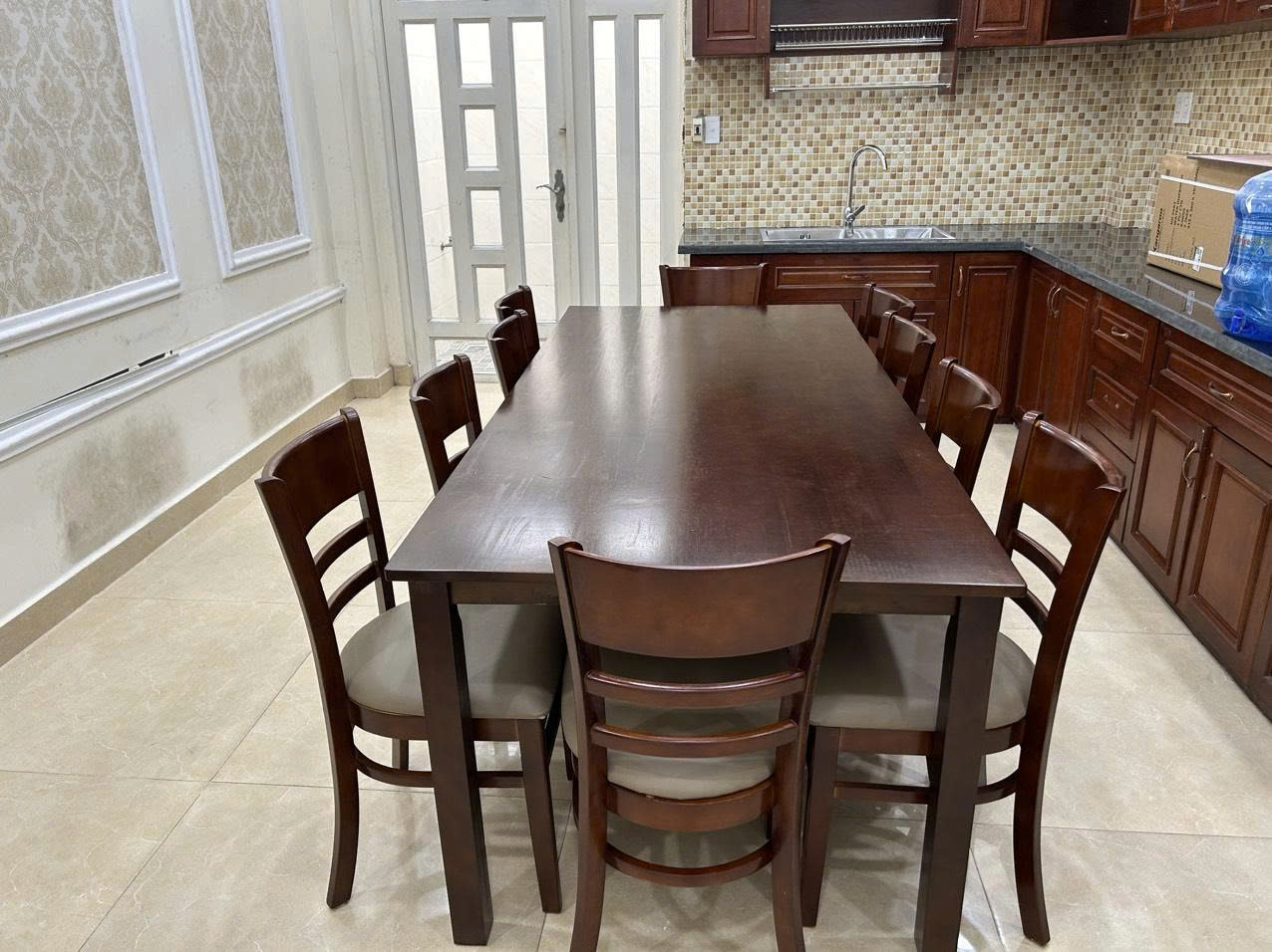 Bàn Ăn gỗ 2mx90+10 ghế cabin nệm rộng rãi thoải mái-mã MH351 - Ảnh 6