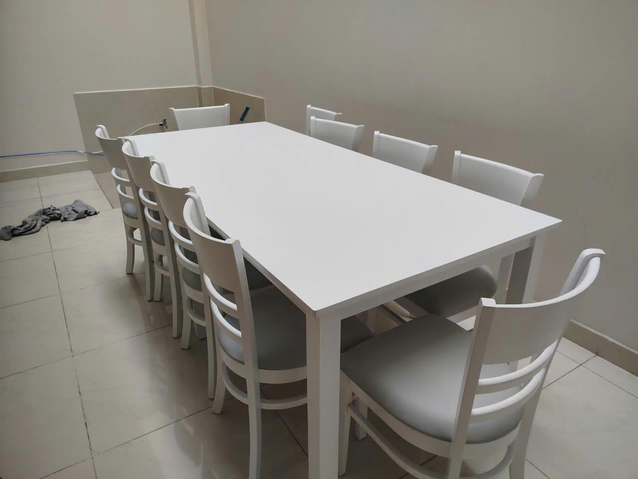 Bàn Ăn gỗ 2mx90+10 ghế cabin nệm rộng rãi thoải mái-mã MH351 - Ảnh 4