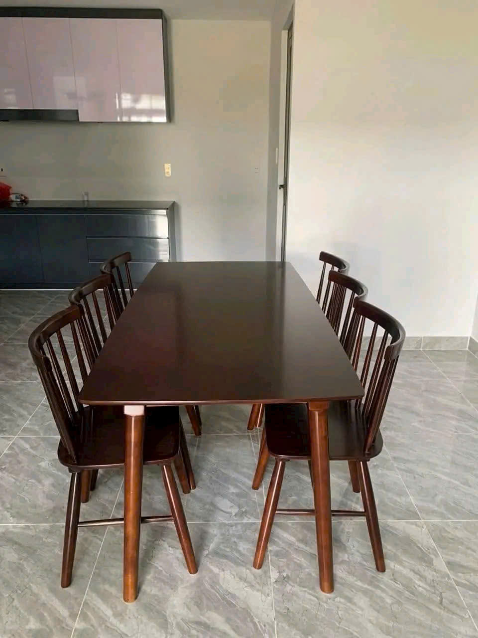 Bàn ăn cơm song tiền gỗ cau su tự nhiên, bàn ăn gỗ 4 ghế V – mã MH356 - Ảnh 5