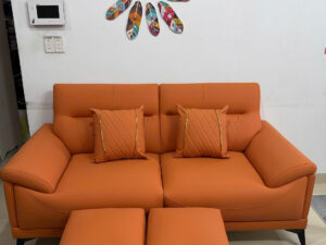 Sofa băng phòng khách 1m8 chân cao tựa lưng caro nổi bật ,mẫu sofa hiện đại,sang trọng, tiện lợi phù hợp nhà diện tích nhỏ hoặc chung cư(không bàn trà) – mã MH677