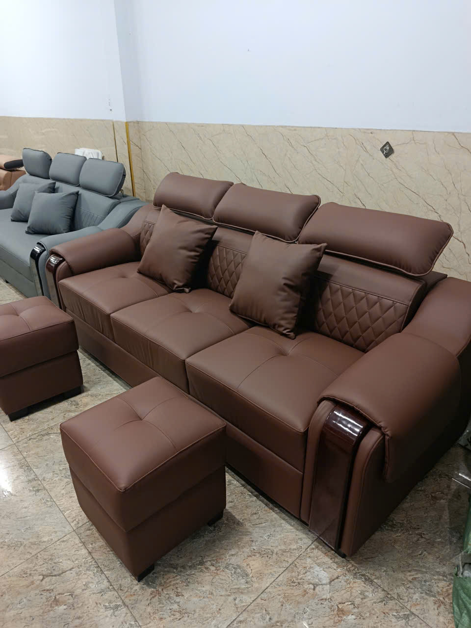 Sofa Da Cao Cấp 2m2 kèm 2 đôn tay phối gỗ sang trọng, tiện lợi (không bàn trà) –MH672 - Ảnh 7